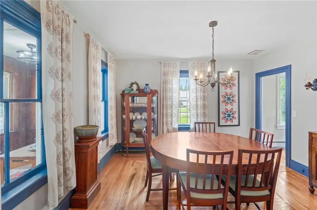 821 Greenville Avenue Johnston RI 02919
