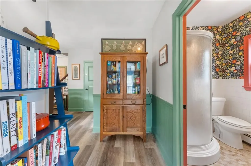 821 Greenville Avenue Johnston RI 02919