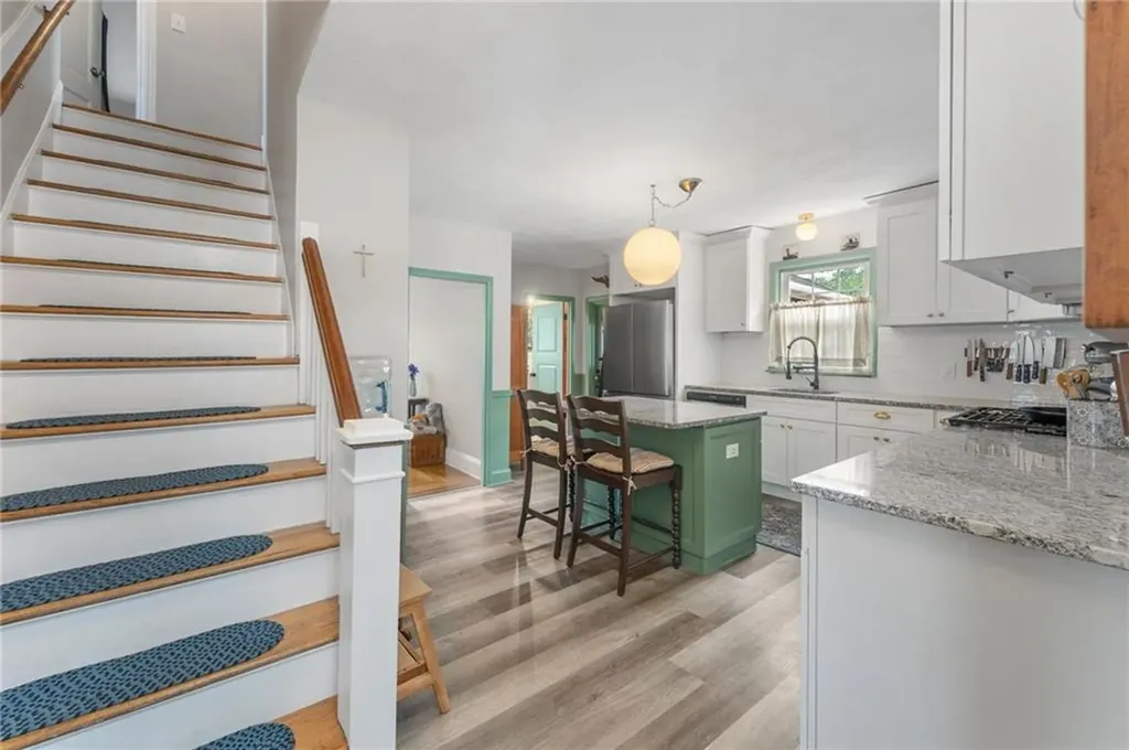 821 Greenville Avenue Johnston RI 02919