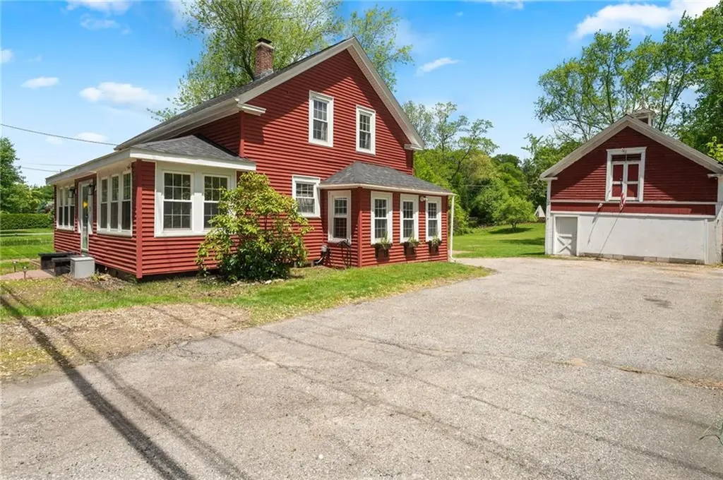 821 Greenville Avenue Johnston RI 02919