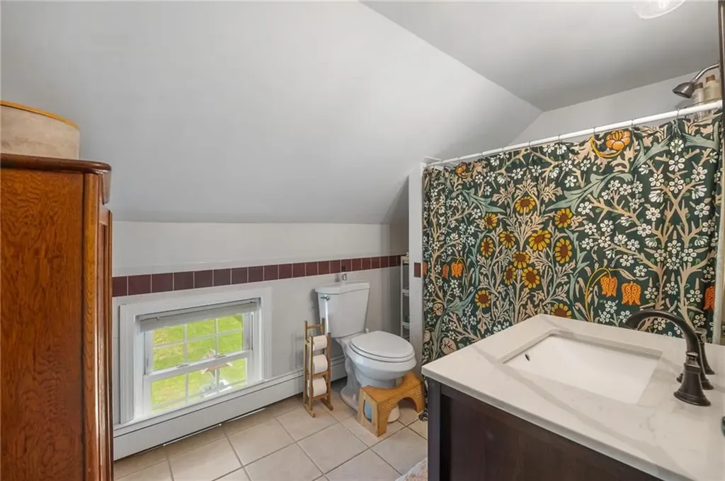 821 Greenville Avenue Johnston RI 02919