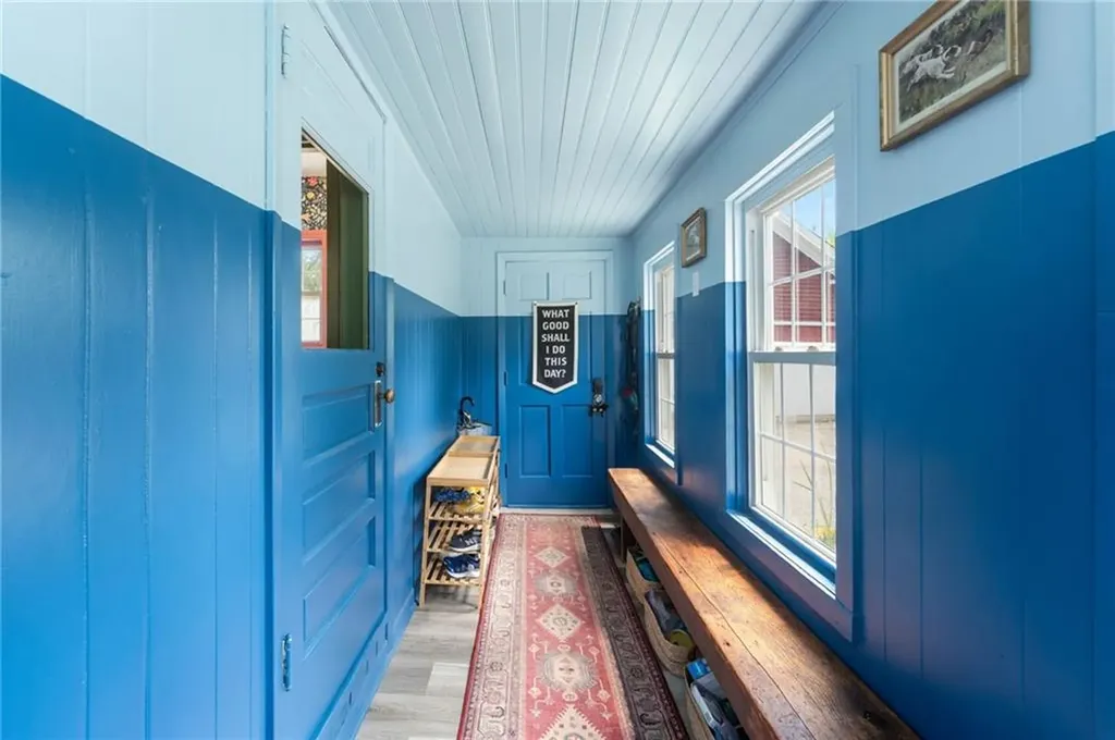 821 Greenville Avenue Johnston RI 02919