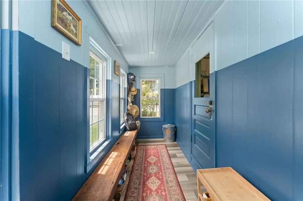 821 Greenville Avenue Johnston RI 02919