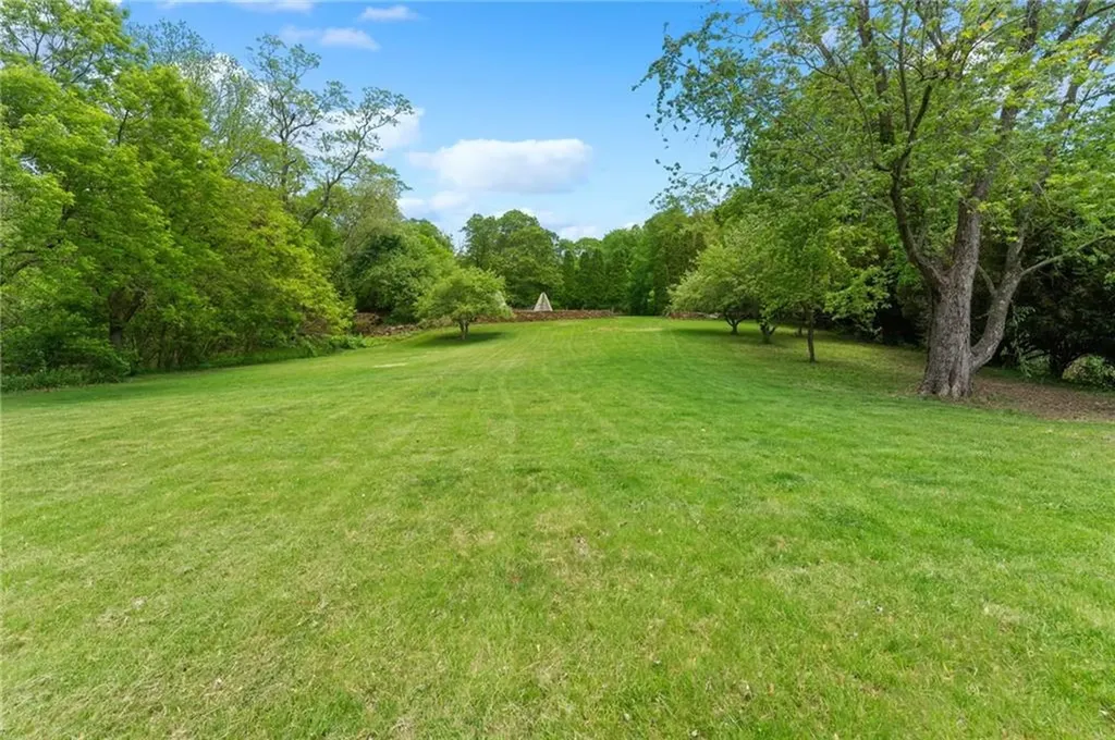 821 Greenville Avenue Johnston RI 02919