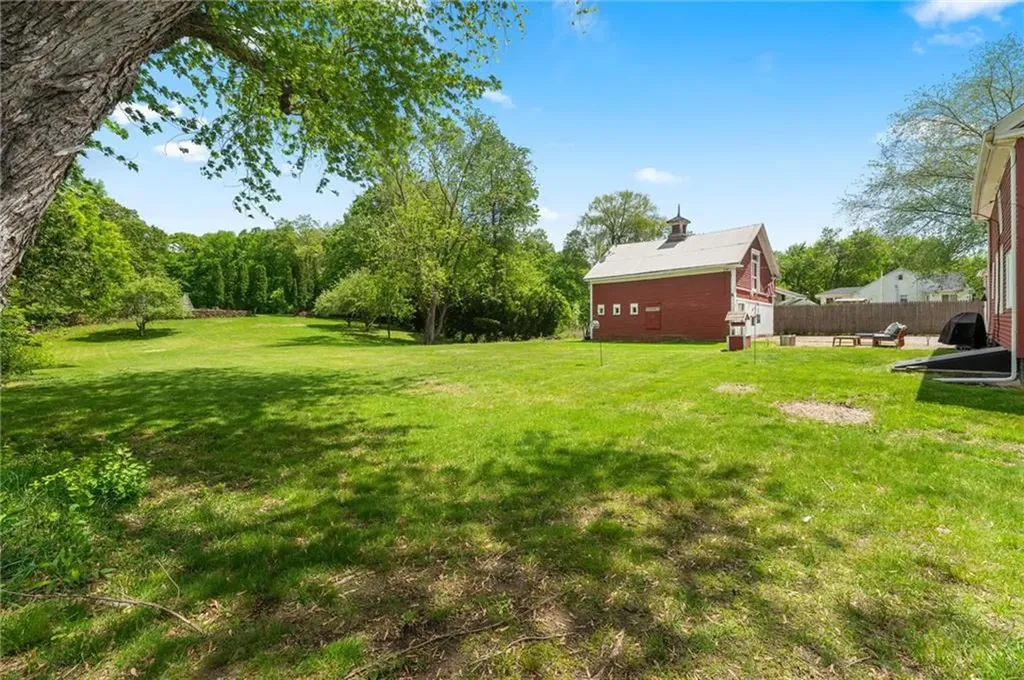 821 Greenville Avenue Johnston RI 02919