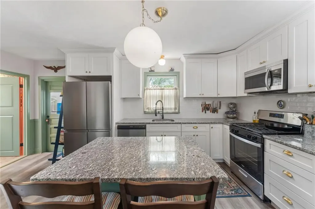 821 Greenville Avenue Johnston RI 02919