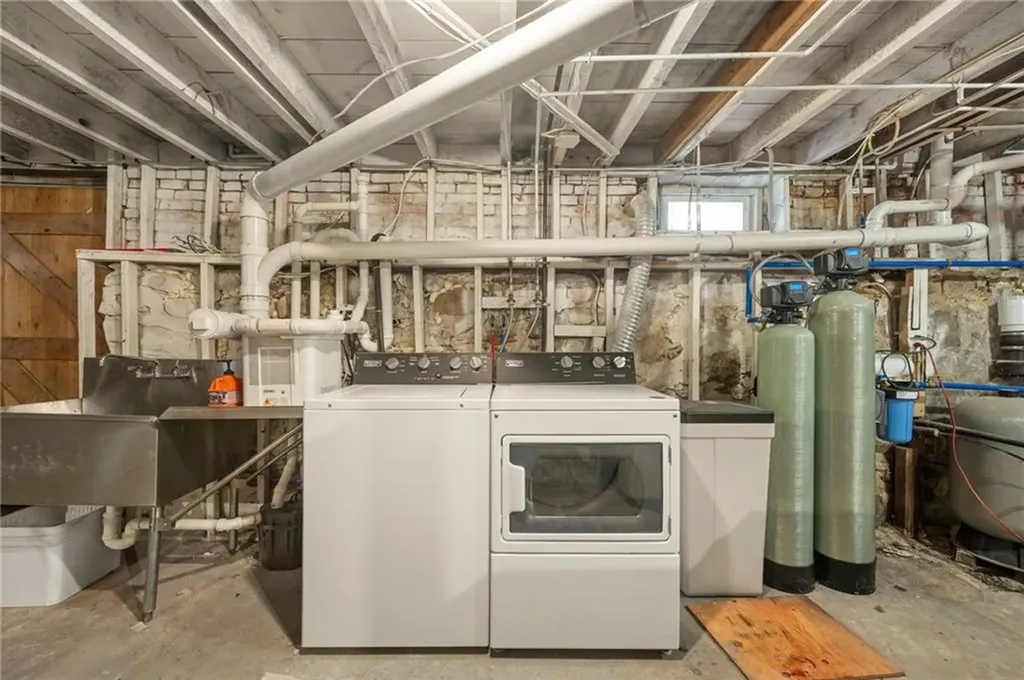 821 Greenville Avenue Johnston RI 02919