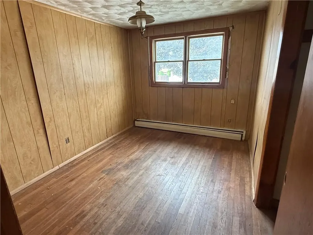 158 Woodland Avenue Cranston RI 02920