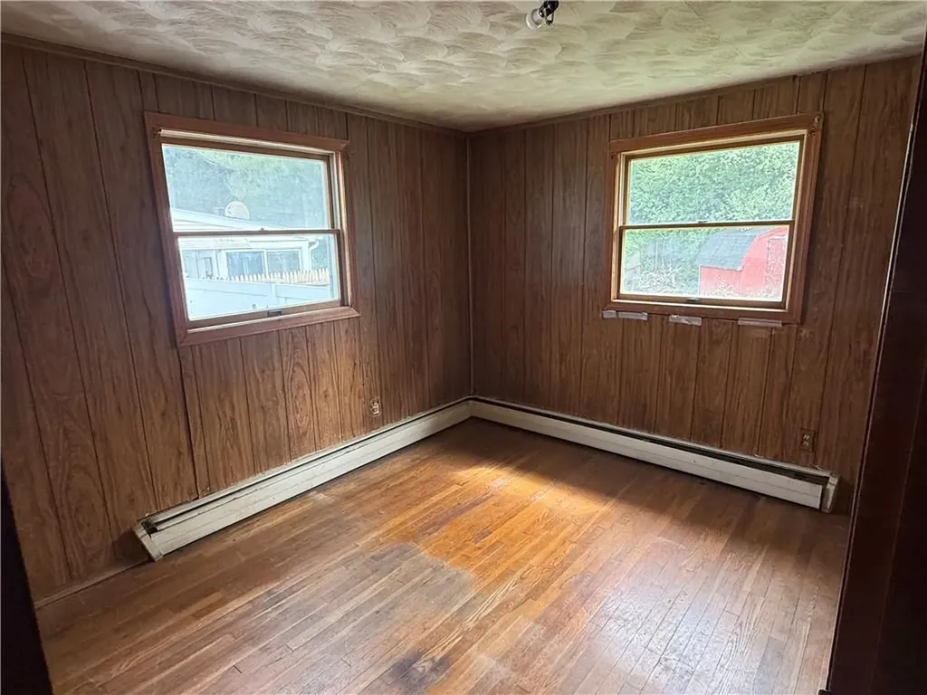 158 Woodland Avenue Cranston RI 02920