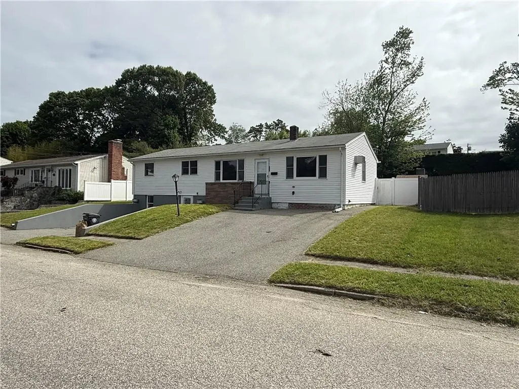 158 Woodland Avenue Cranston RI 02920