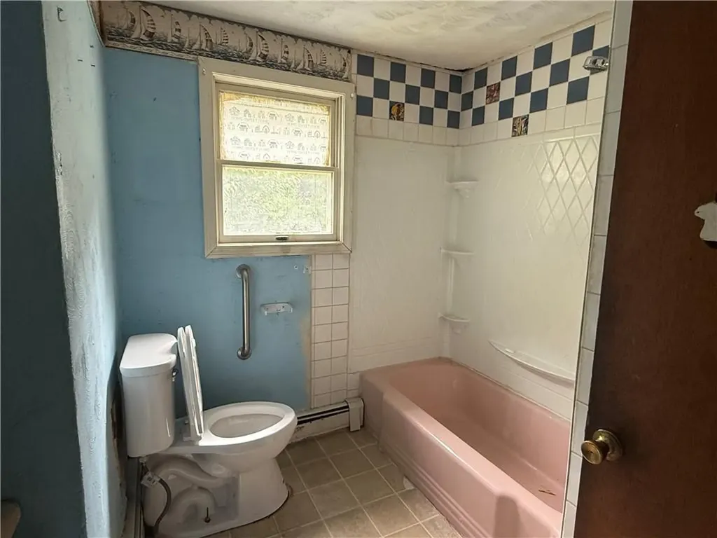 158 Woodland Avenue Cranston RI 02920