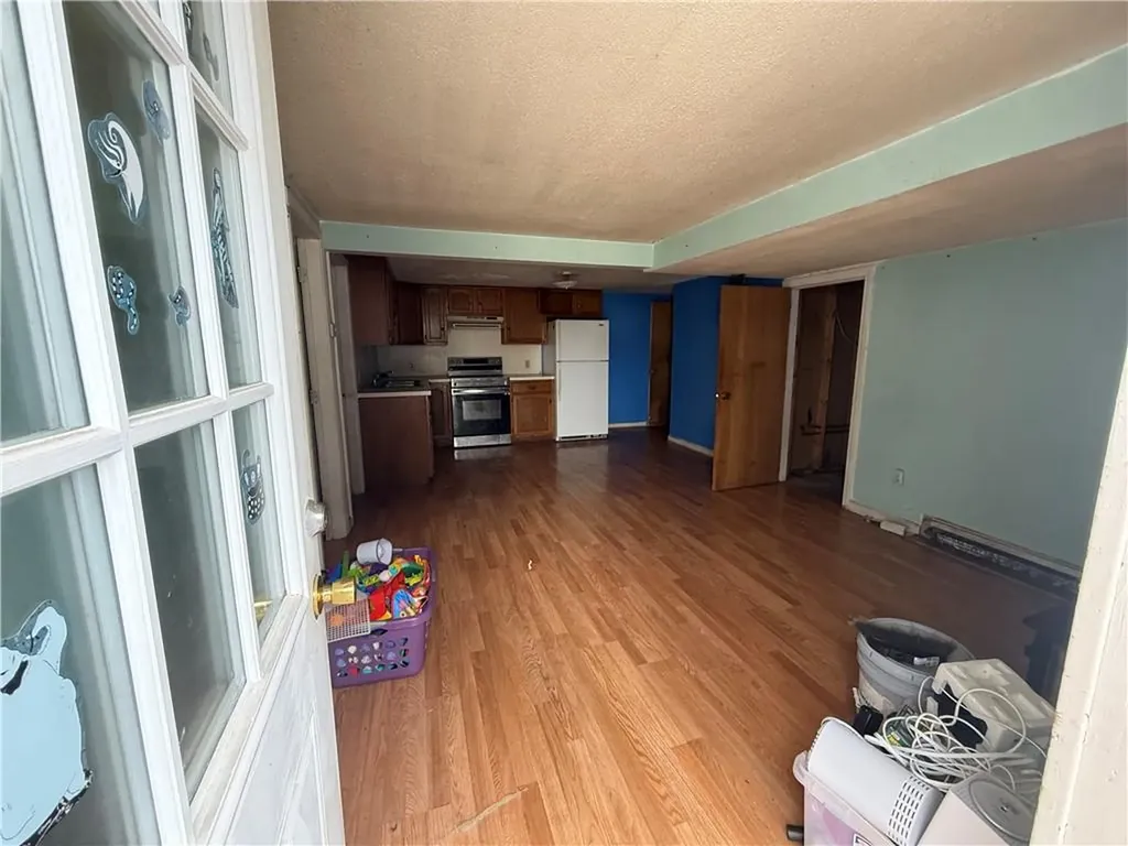 158 Woodland Avenue Cranston RI 02920