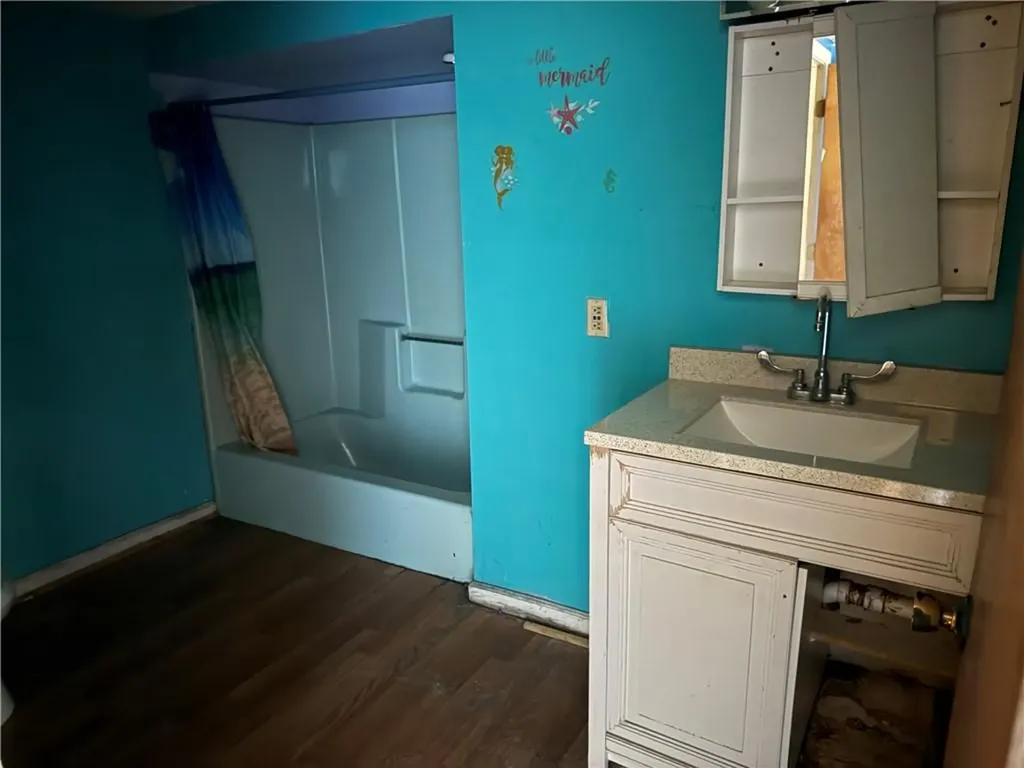 158 Woodland Avenue Cranston RI 02920
