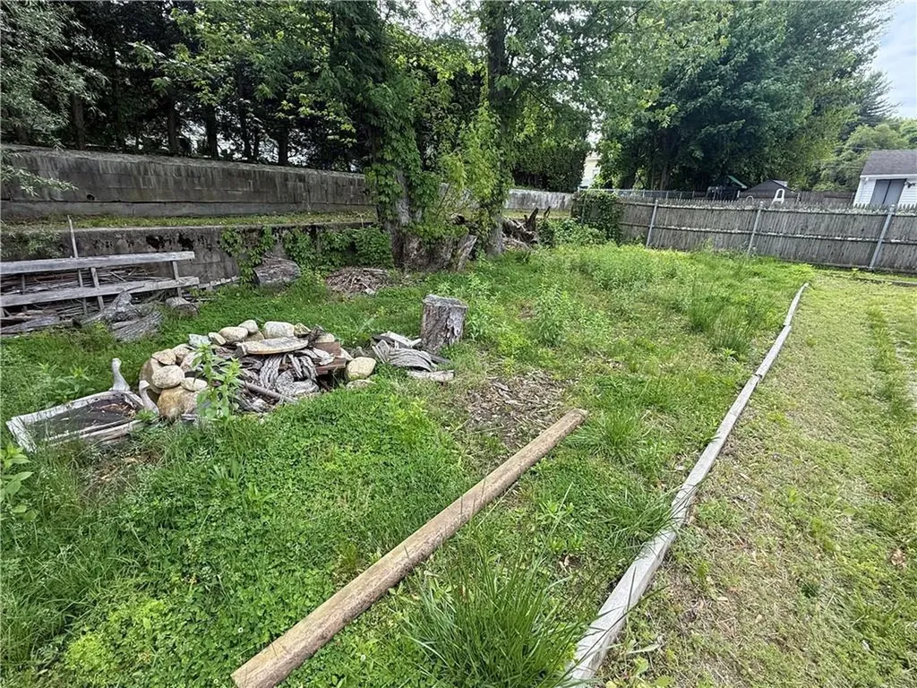 158 Woodland Avenue Cranston RI 02920
