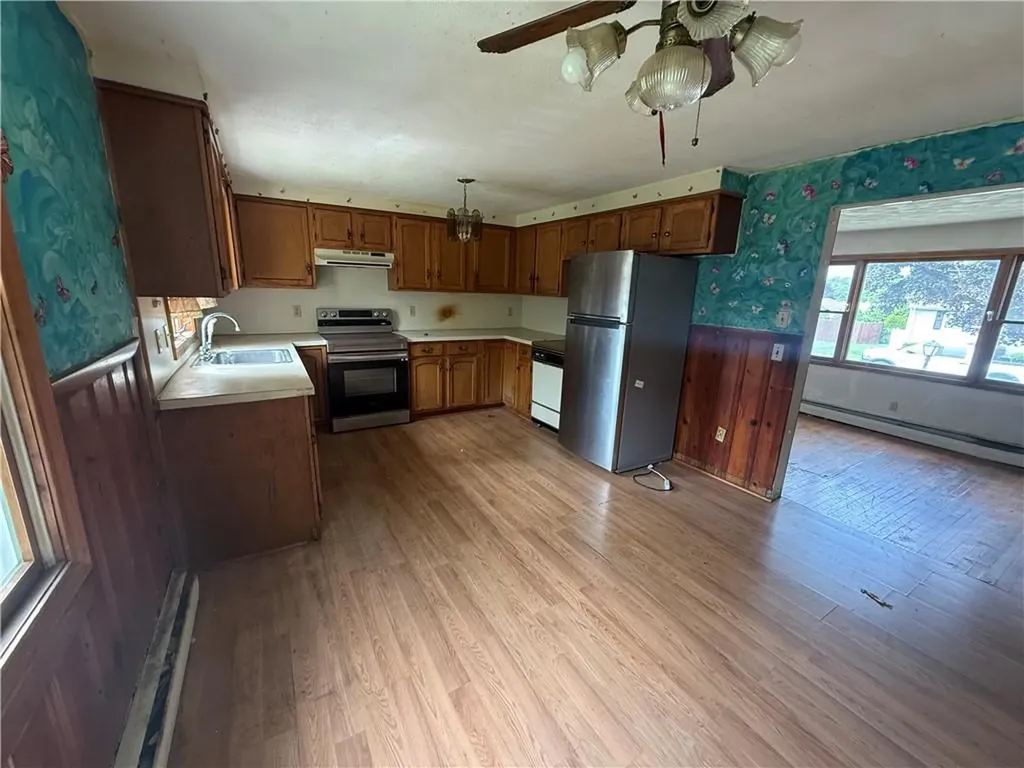 158 Woodland Avenue Cranston RI 02920