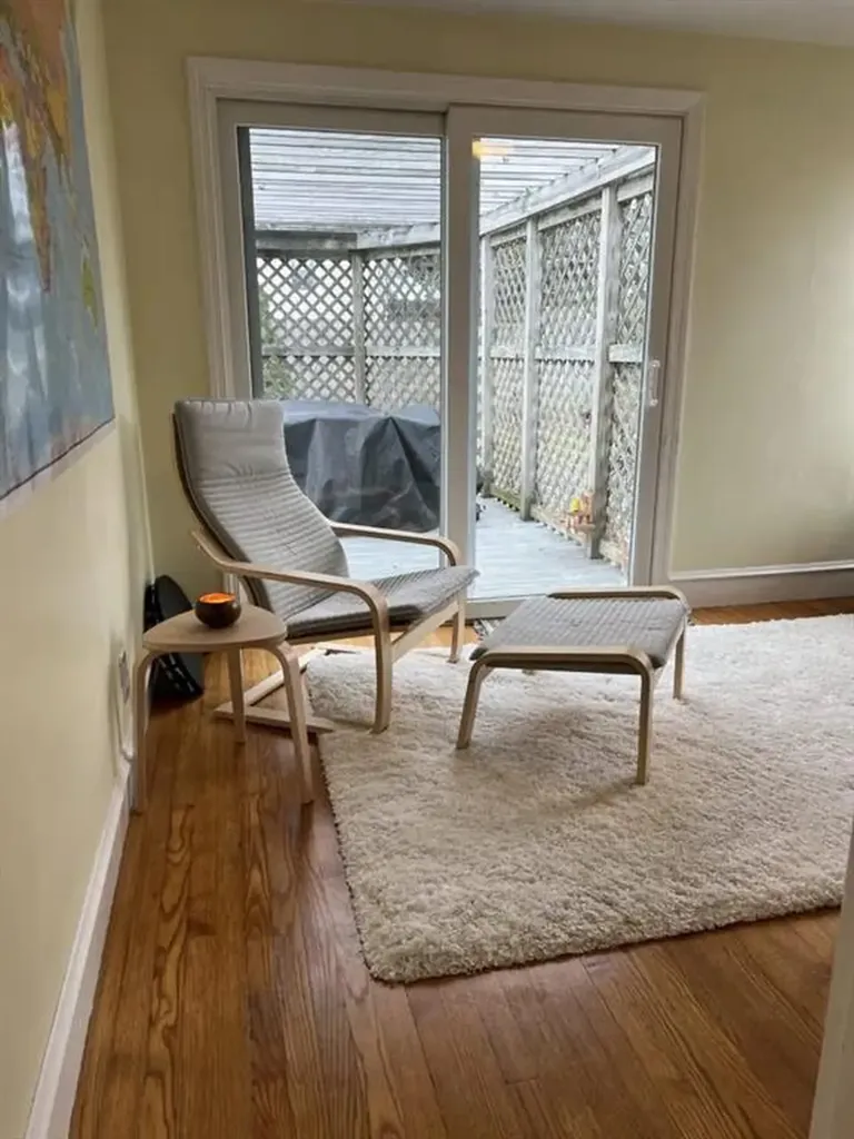 55 Douglas Avenue Portsmouth RI 02871
