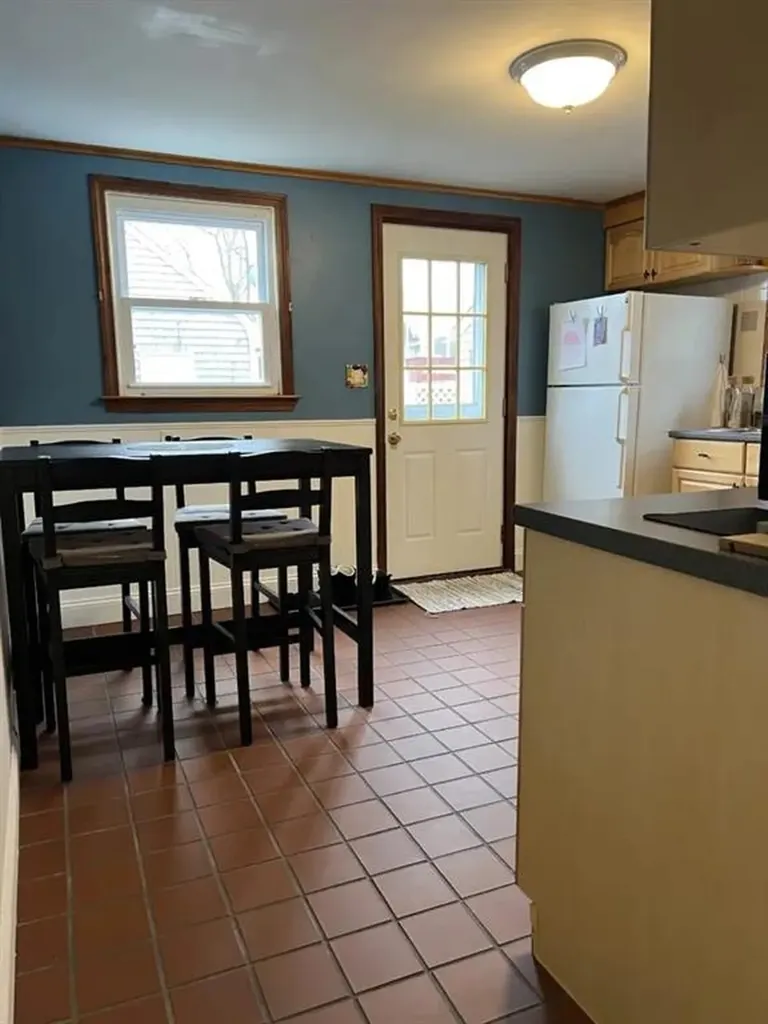 55 Douglas Avenue Portsmouth RI 02871