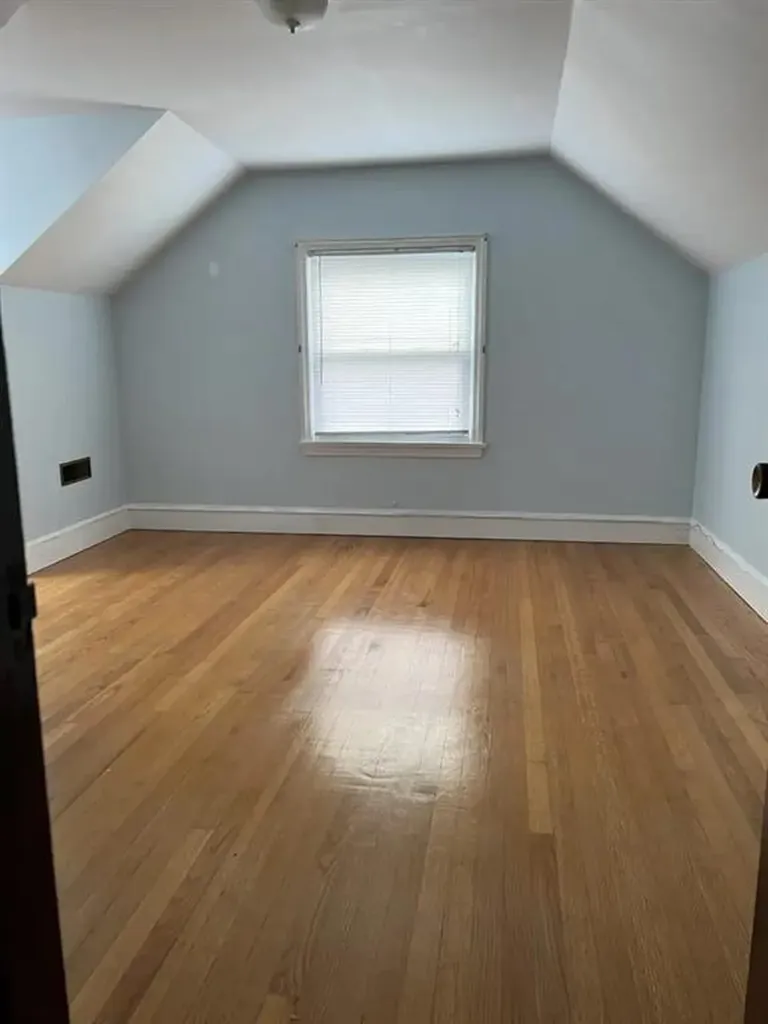 55 Douglas Avenue Portsmouth RI 02871