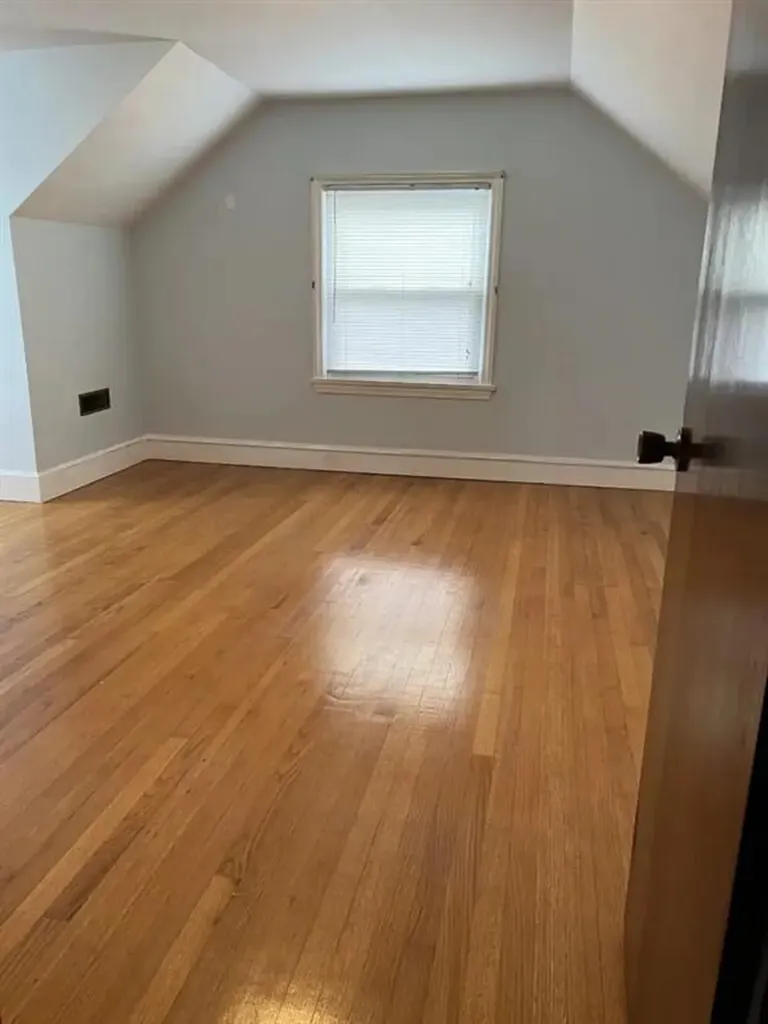55 Douglas Avenue Portsmouth RI 02871