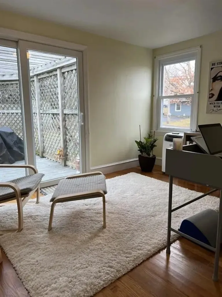 55 Douglas Avenue Portsmouth RI 02871