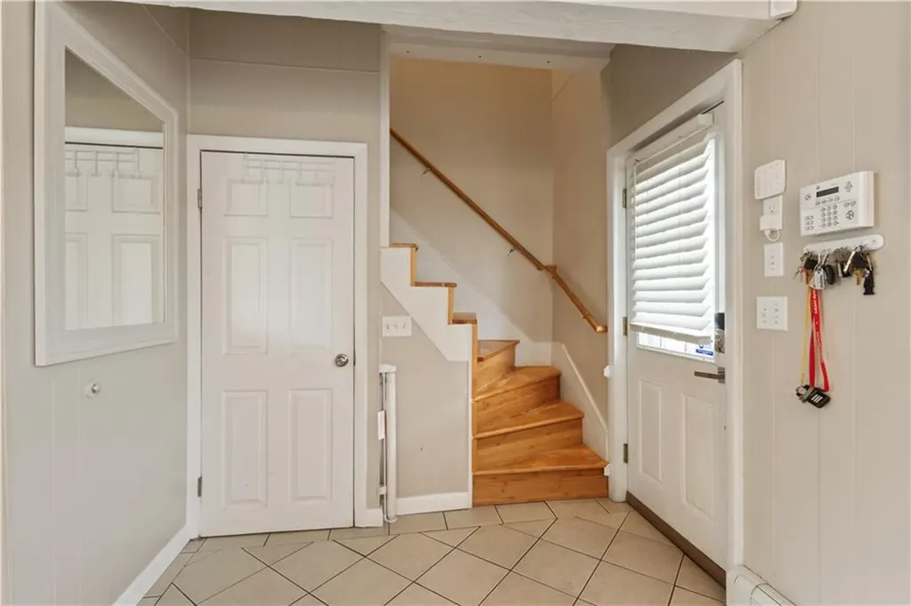 116 Pond Street Pawtucket RI 02860