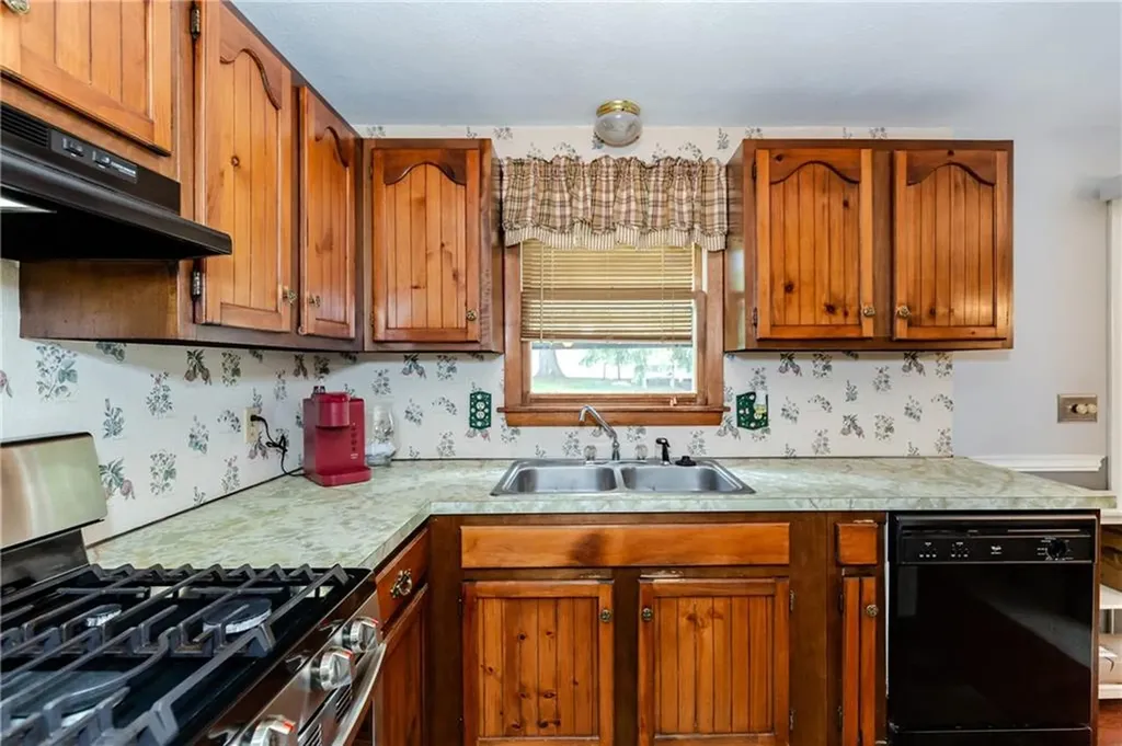 56 Mulberry Circle Johnston RI 02919