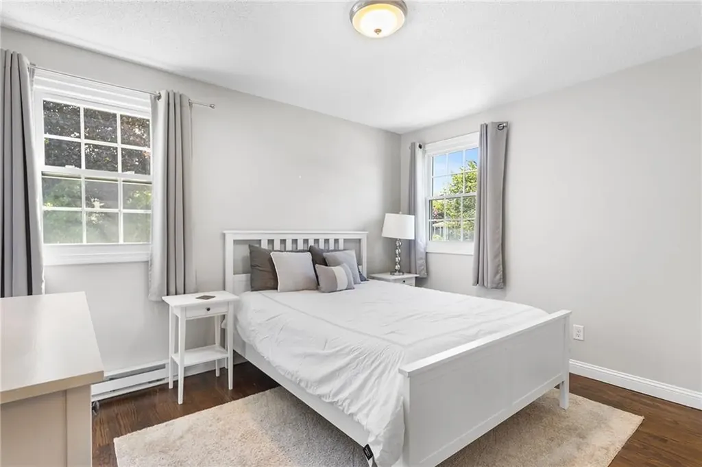 25 Old Pine Road Narragansett RI 02882
