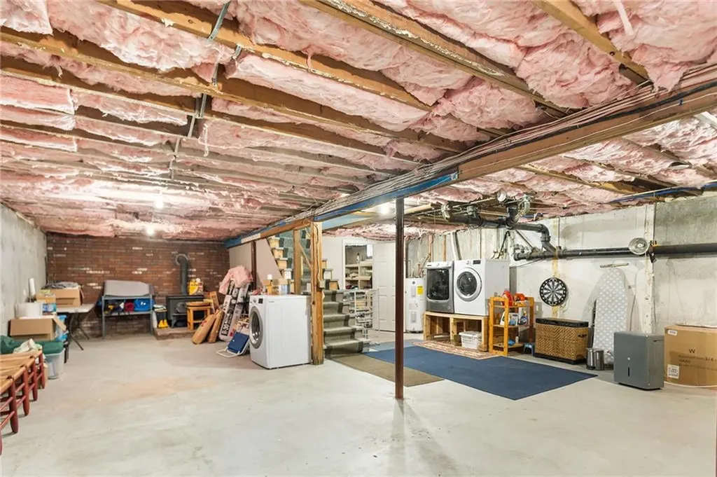 25 Old Pine Road Narragansett RI 02882