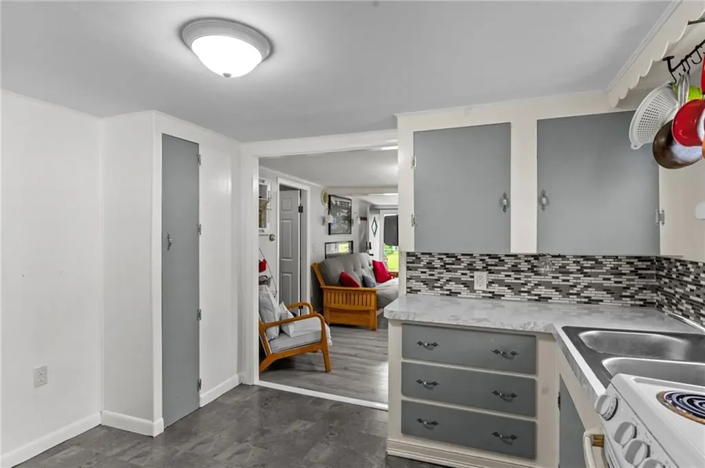 46 Riverside Avenue Johnston RI 02919