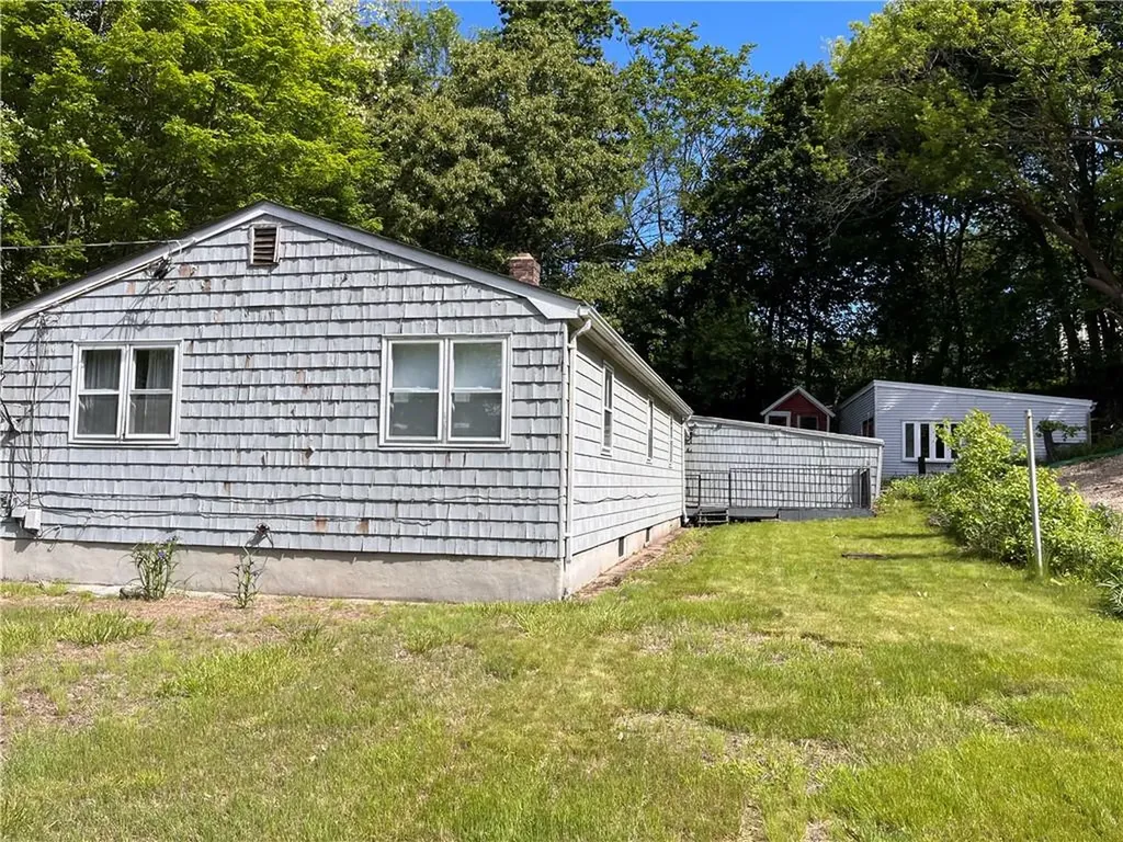 30 Japonica Street Pawtucket RI 02860