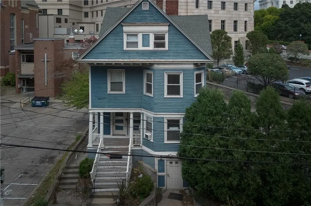 9 Hayes Street Providence RI 02908