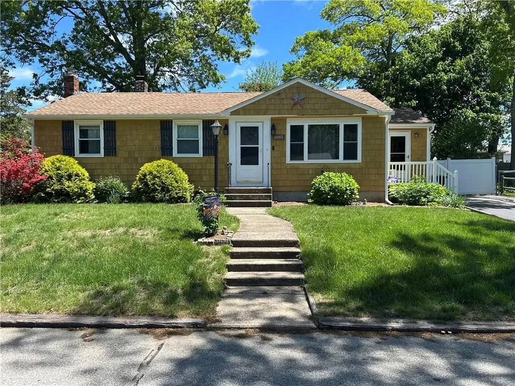 107 Columbia Avenue Coventry RI 02816