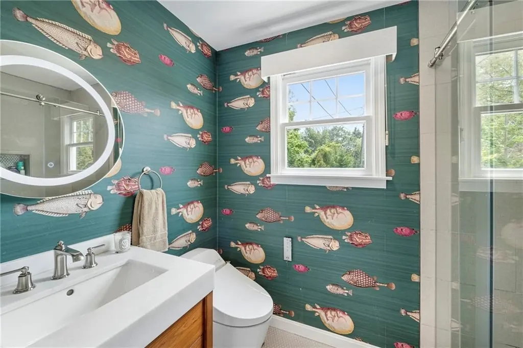 7 Maloney Lane Middletown RI 02842