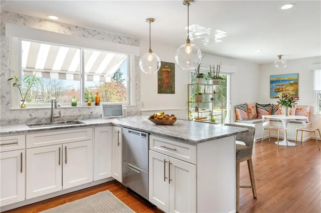 7 Maloney Lane Middletown RI 02842