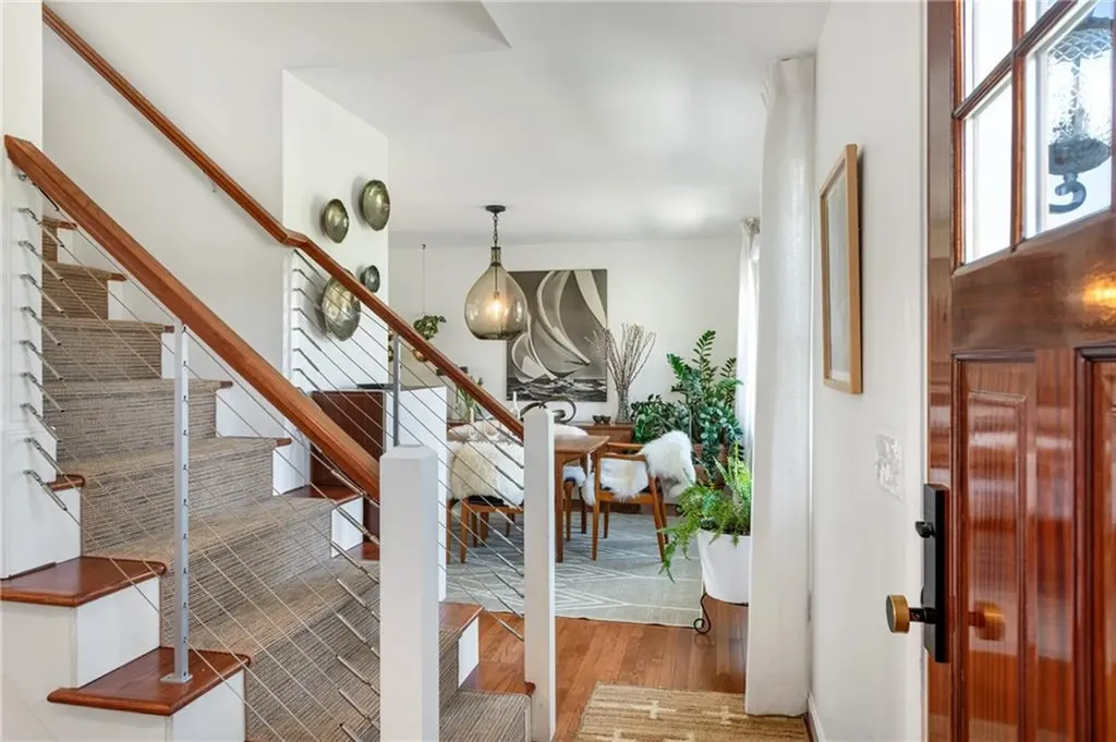 7 Maloney Lane Middletown RI 02842
