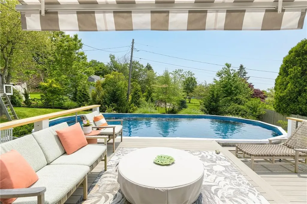 7 Maloney Lane Middletown RI 02842
