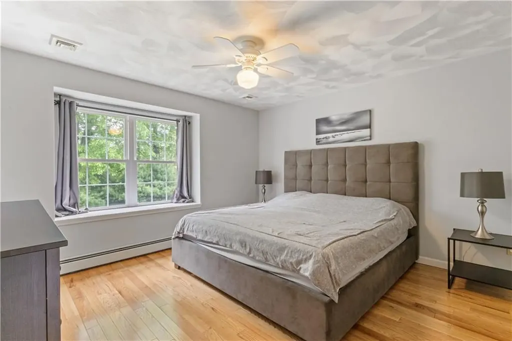 46 Bakewell Court Cranston RI 02921