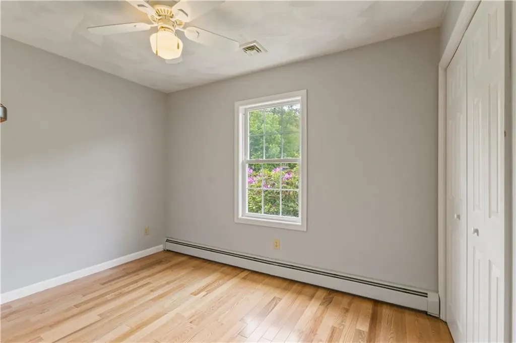 46 Bakewell Court Cranston RI 02921