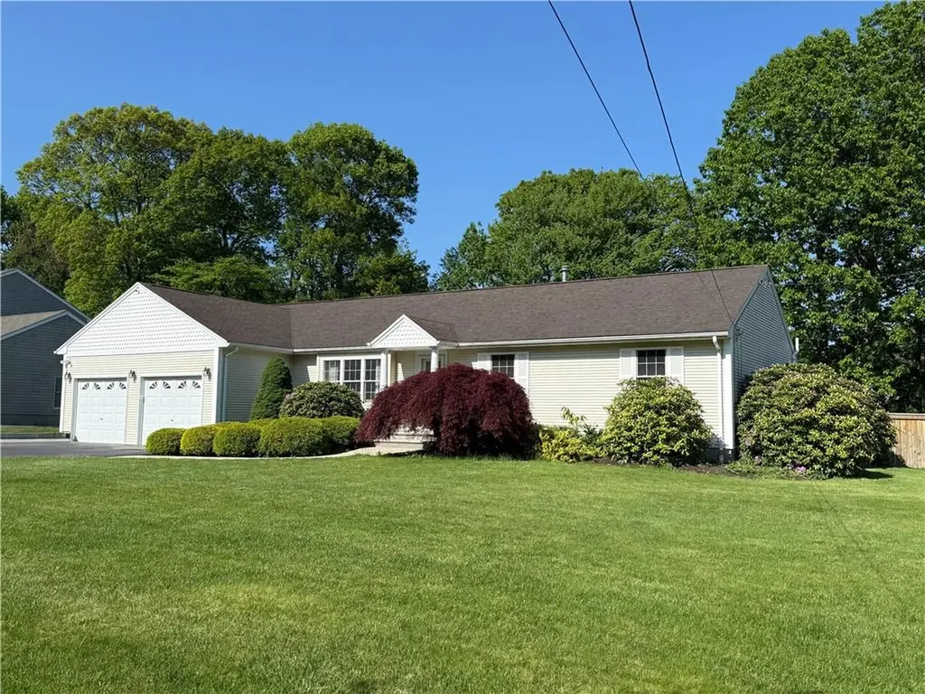 46 Bakewell Court Cranston RI 02921