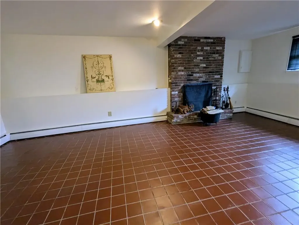 89 Heritage Drive Portsmouth RI 02871