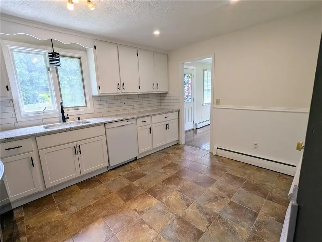 89 Heritage Drive Portsmouth RI 02871