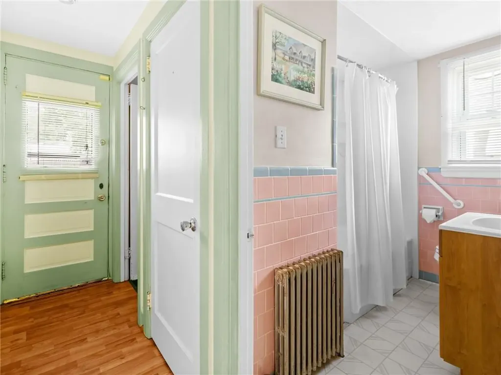 25 Community Road Warwick RI 02889