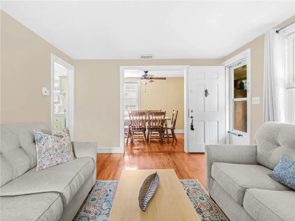 25 Community Road Warwick RI 02889