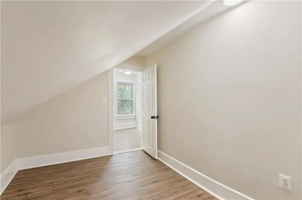 9 Woodbine Street Providence RI 02906