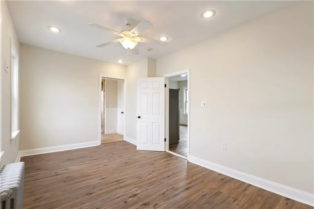 9 Woodbine Street Providence RI 02906