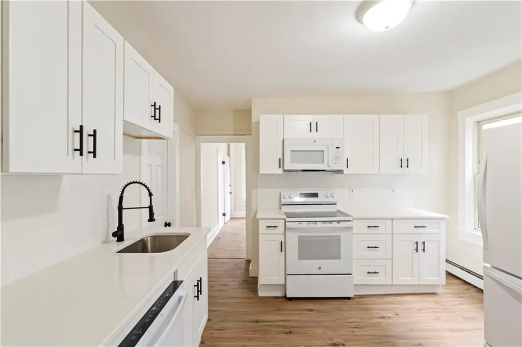 9 Woodbine Street Providence RI 02906