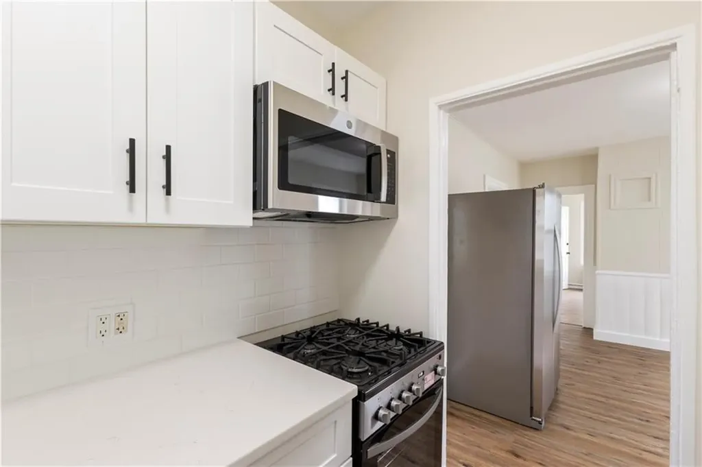 9 Woodbine Street Providence RI 02906