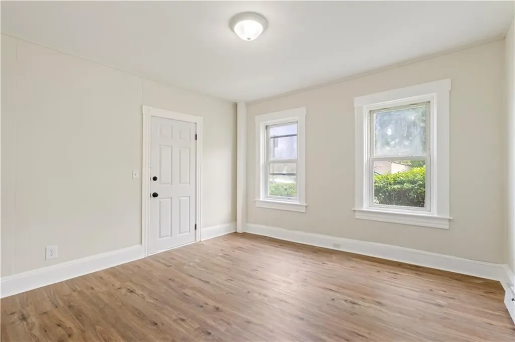 9 Woodbine Street Providence RI 02906