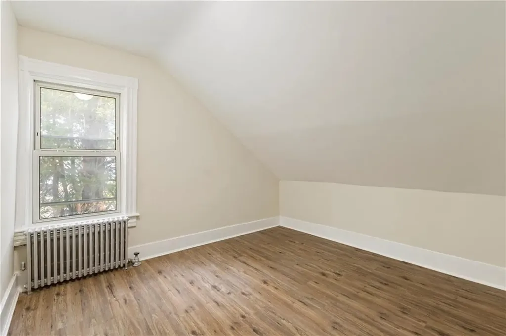 9 Woodbine Street Providence RI 02906