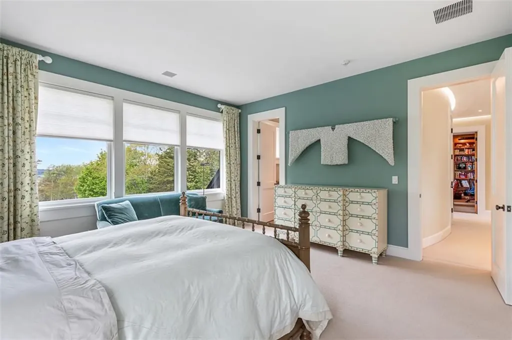 25 Walnut Street Jamestown RI 02835